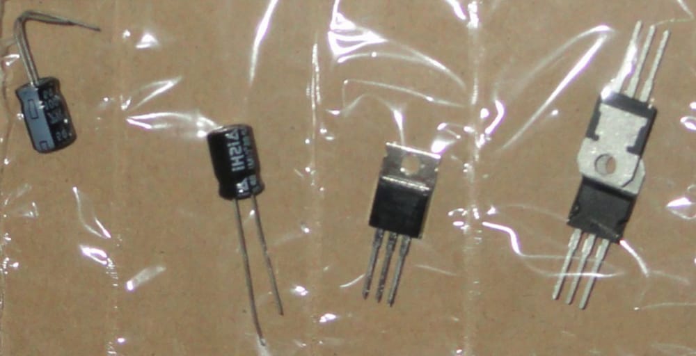 ´Producto CAPACITOR 25UFX400 V